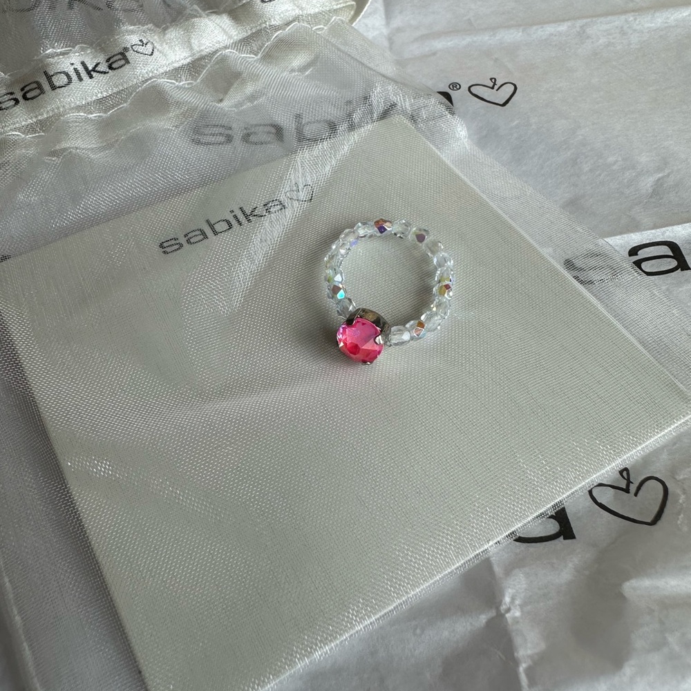 Sabika stretch ring